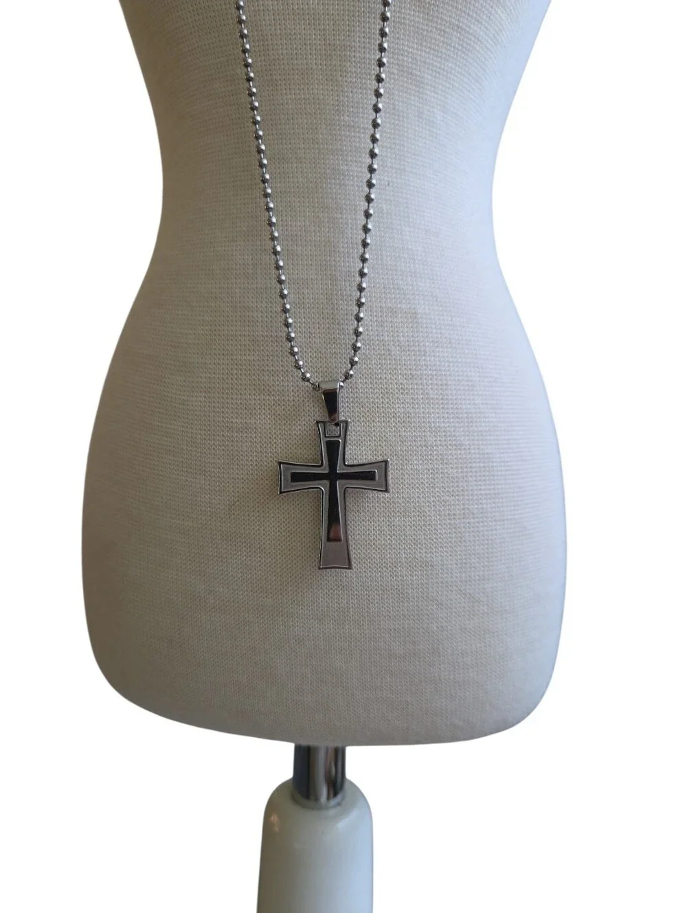 Long Silver Toned Cross Pendant Necklace 28